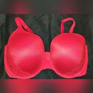 Red Victorias Secret Bra Push Up 34DDD New WithOut Tags